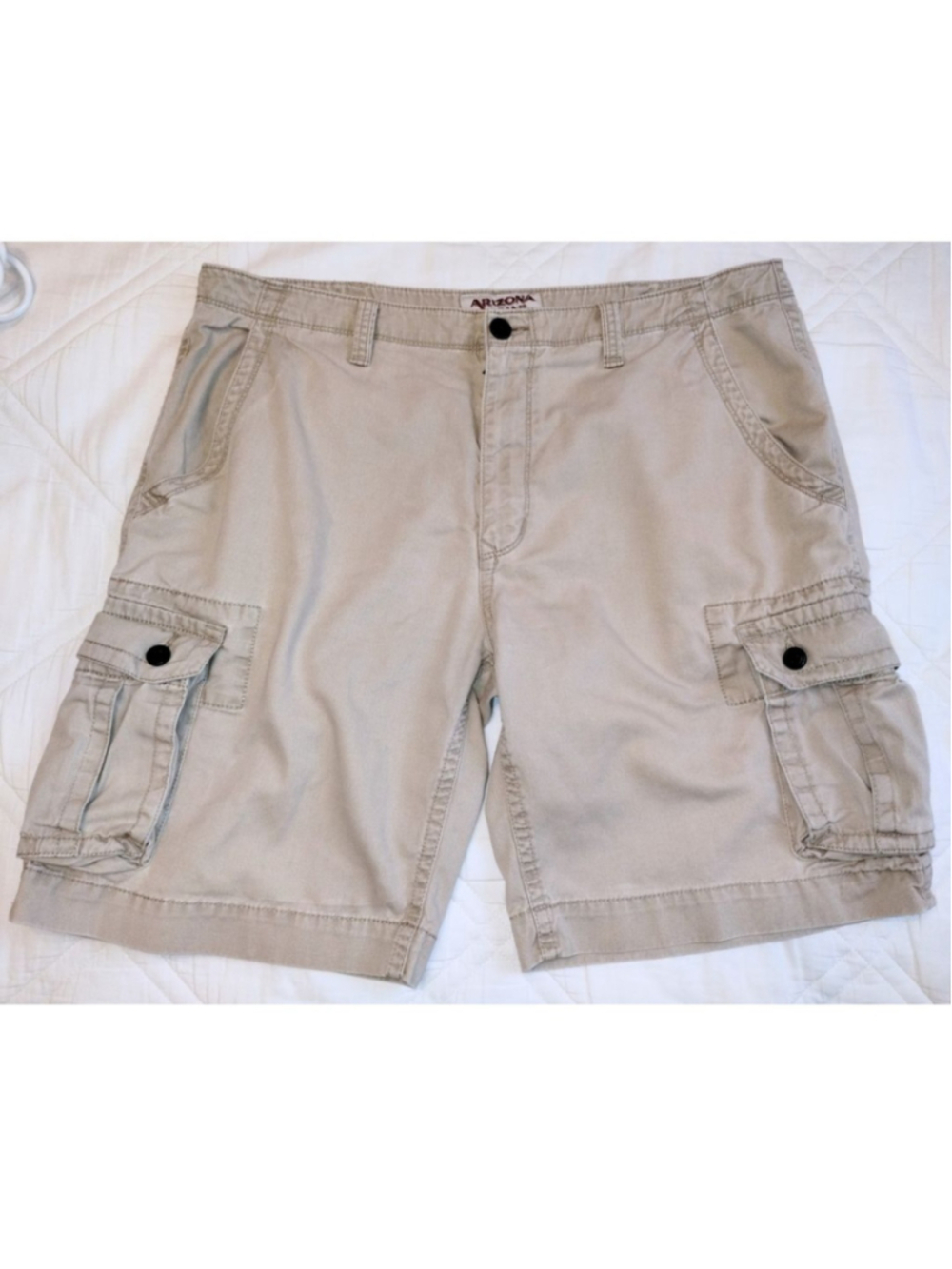 Men's Arizona Jean Co. Beige Cargo Shorts (Size 38)